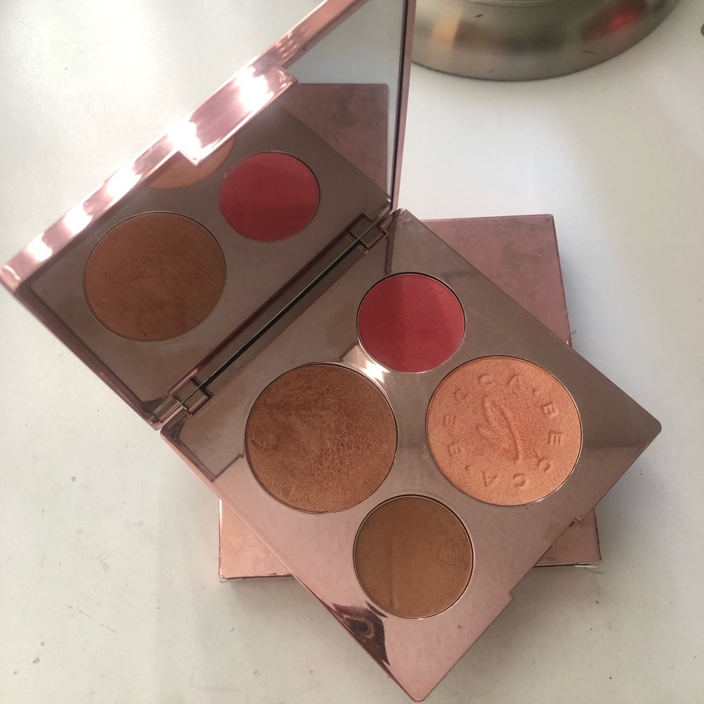 Becca x Chrissy Teigen Palette